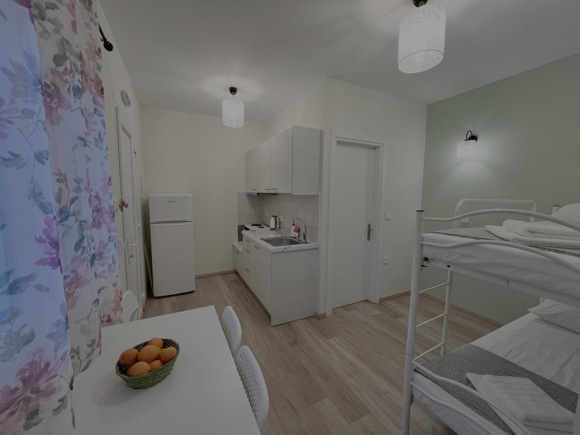 Ktima Klimentini Apartment วิวารี ภายนอก รูปภาพ